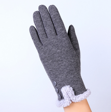 Load image into Gallery viewer, Touch screen ladies winter gloves outdoor sports cycling driving warm gloves not falling velvet gloves