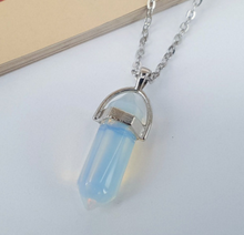 Load image into Gallery viewer, Crystal Necklace