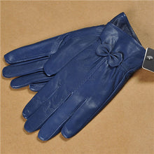 Load image into Gallery viewer, Woman Gloves