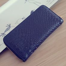 Load image into Gallery viewer, Women's coin purse