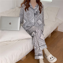 Load image into Gallery viewer, Ethnic Style Thin Long-Sleeved Home Service Pajamas Set Home Service