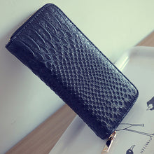 Load image into Gallery viewer, Women's coin purse