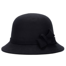 Load image into Gallery viewer, Bowler hat and fleece hat