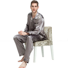 Load image into Gallery viewer, Solid color home wear men's winter pajamas