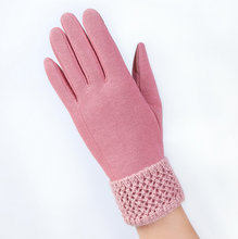 Load image into Gallery viewer, Touch screen ladies winter gloves outdoor sports cycling driving warm gloves not falling velvet gloves