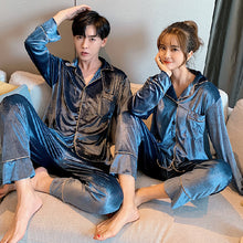Load image into Gallery viewer, Home wear couples velveteen pajamas