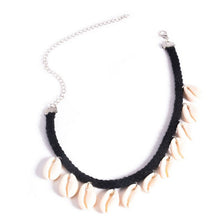 Load image into Gallery viewer, Natural shell necklace