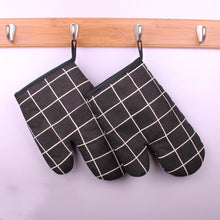 Load image into Gallery viewer, Thickened microwave oven gloves