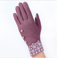 Load image into Gallery viewer, Touch screen ladies winter gloves outdoor sports cycling driving warm gloves not falling velvet gloves