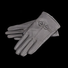 Load image into Gallery viewer, Woman Gloves