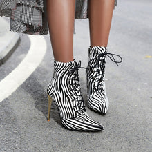Load image into Gallery viewer, Pointed high heel Martin boots