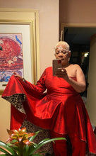 Load image into Gallery viewer, Floating