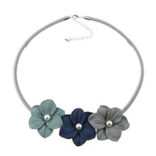 Load image into Gallery viewer, Necklace New Fashion Handmade Fabric Flower Necklace Flower Necklace