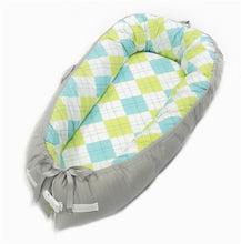 Load image into Gallery viewer, 80*50cm Baby Nest Bed Portable Crib Travel Bed Infant Toddler Cotton Cradle for Newborn Baby Bassinet Bed