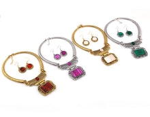 Load image into Gallery viewer, Vintage Geometric Plate Pattern Short Necklace Necklace
