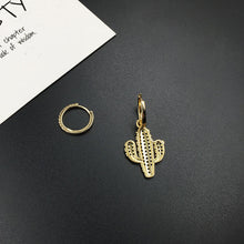 Load image into Gallery viewer, Cactus earrings
