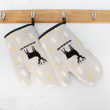 Load image into Gallery viewer, Thickened microwave oven gloves
