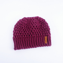 Load image into Gallery viewer, Europe and the United States new knit hat winter ladies horsetail hat autumn and winter earmuffs wool hat fashion labeling empty top hat
