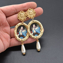 Load image into Gallery viewer, Vintage oil painting pearl earrings
