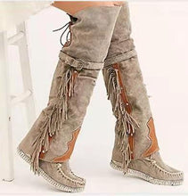 Load image into Gallery viewer, Fringed lady&#39;s boot
