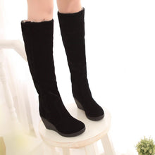 Load image into Gallery viewer, Female boots
