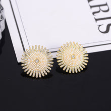 Load image into Gallery viewer, Irregular Earrings Simple Personality Pearl Earrings Earrings With Diamonds
