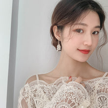Load image into Gallery viewer, Crystal Tassel Grape Earrings Female Niche High-end Earrings Earrings
