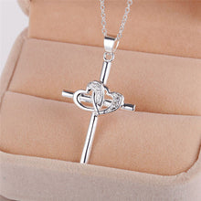Load image into Gallery viewer, New Fashion Clavicle Necklace Heart Necklace
