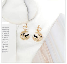 Load image into Gallery viewer, Cat fresh cartoon earrings ins wind moon earrings cute girl students simple Japanese and Korean earrings female ear clips
