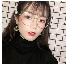 Load image into Gallery viewer, Cat fresh cartoon earrings ins wind moon earrings cute girl students simple Japanese and Korean earrings female ear clips
