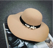 Load image into Gallery viewer, British Style Woolen Hat Women Autumn And Winter
