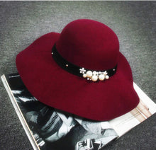 Load image into Gallery viewer, British Style Woolen Hat Women Autumn And Winter
