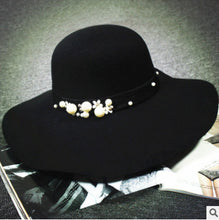Load image into Gallery viewer, British Style Woolen Hat Women Autumn And Winter
