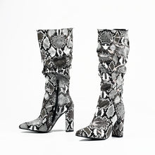 Load image into Gallery viewer, Pointed toe boots
