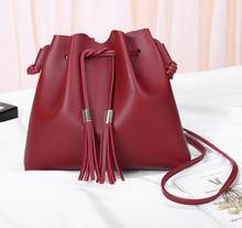 Load image into Gallery viewer, Tassel bucket coin purse
