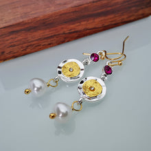 Load image into Gallery viewer, Coin Pearl Earrings
