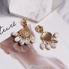 Load image into Gallery viewer, Casual wild earrings Seaside holiday shell conch earrings ear jewelry
