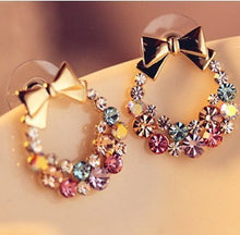 Load image into Gallery viewer, Exquisite Flower Earrings
