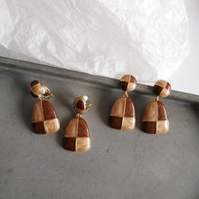 Load image into Gallery viewer, Geometric color block earrings
