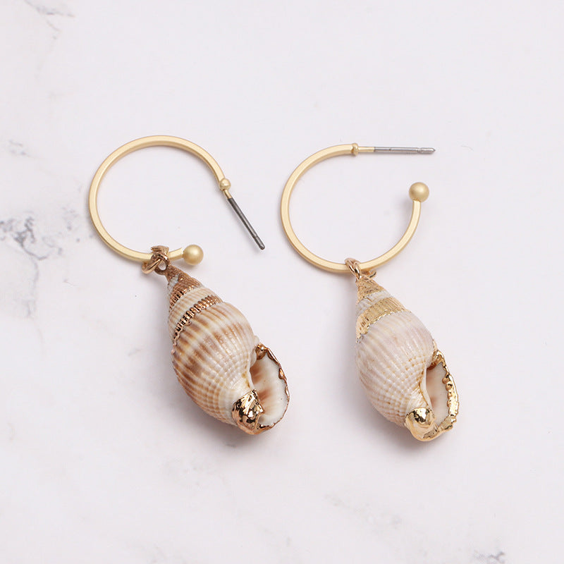 New earrings Korean fashion conch earrings European and American retro temperament earrings female jewelry