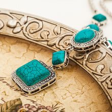 Load image into Gallery viewer, Geometric alloy necklace

