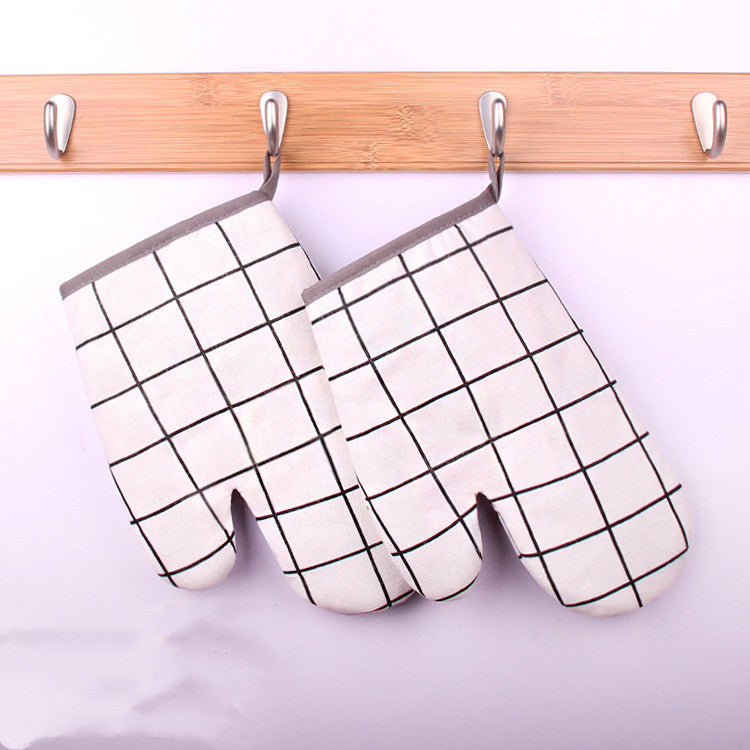 Thickened microwave oven gloves