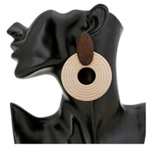 Load image into Gallery viewer, Wooden thread round hoop earrings
