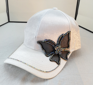 Rhinestone cap with diamonds