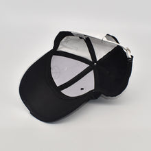 Load image into Gallery viewer, Black And White Color Matching Graffiti Baseball Cap
