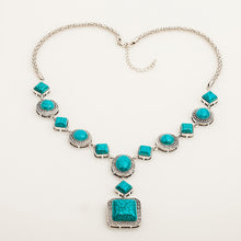 Load image into Gallery viewer, Geometric alloy necklace
