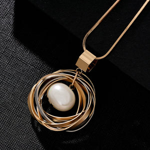 Artificial pearl necklace