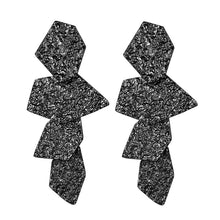 Load image into Gallery viewer, Fashion show earrings
