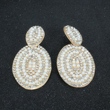 Load image into Gallery viewer, Circle earrings
