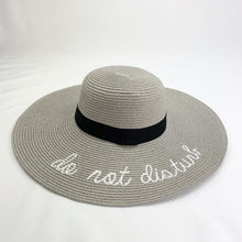 Load image into Gallery viewer, Big eaves straw hat female sunscreen sun hat
